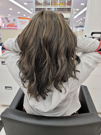 Hair Salon «Ulta Beauty», reviews and photos, 380 Grossman Dr, Braintree, MA 02184, USA