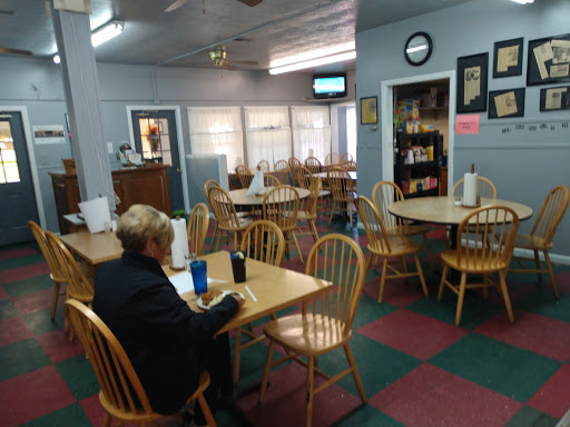 Restaurant «Family Affair Restaurant-Catering», reviews and photos, 5509 Louisville Rd, Salvisa, KY 40372, USA