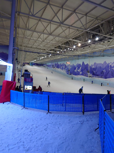 Comments and reviews of Snow + Rock Chill Factore