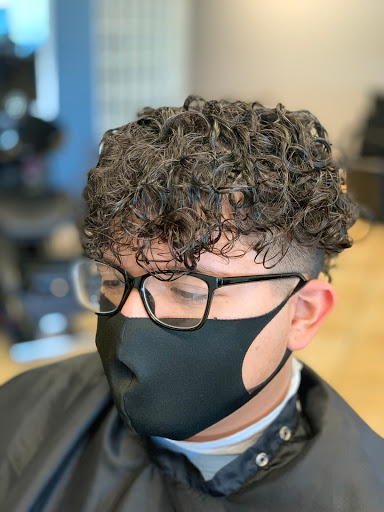 Barber Shop «Razors Barber Shop», reviews and photos, 1762 South Greenfield Road Suite 107, Mesa, AZ 85206, USA