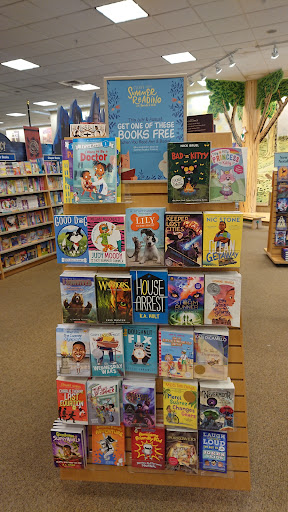 Book Store «Barnes & Noble», reviews and photos, 4020 Sharon Rd, Charlotte, NC 28211, USA