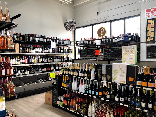 Liquor Store «Georgia Liquor Barn», reviews and photos, 701 Atlanta Rd, Cumming, GA 30040, USA