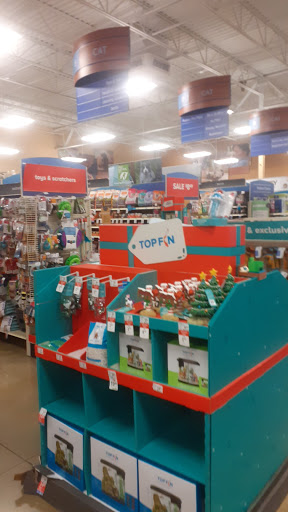 Pet Supply Store «PetSmart», reviews and photos, 2525 W Wheatland Rd, Dallas, TX 75237, USA