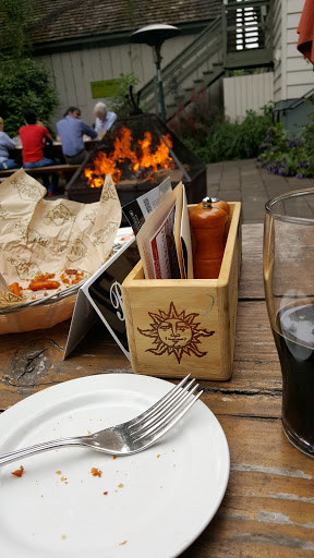 Brewpub «McMenamins Cornelius Pass Roadhouse», reviews and photos, 4045 NW Cornelius Pass Rd, Hillsboro, OR 97124, USA