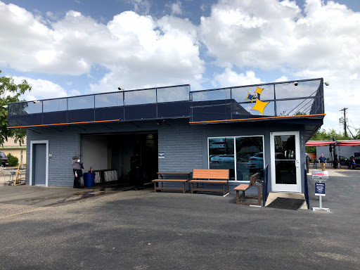 Car Wash «Mister Car Wash», reviews and photos, 5721 Burnet Rd, Austin, TX 78756, USA