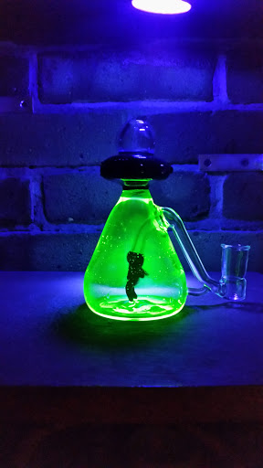 Tobacco Shop «Blue Moon Smoke Shop», reviews and photos, 470 Commonwealth Avenue, Boston, MA 02215, USA