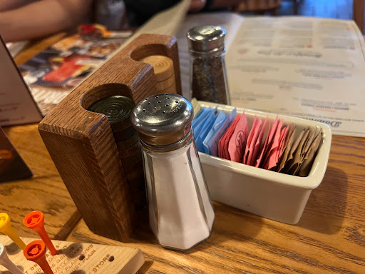 American Restaurant «Cracker Barrel Old Country Store», reviews and photos, 1048 South St #40, Wrentham, MA 02093, USA