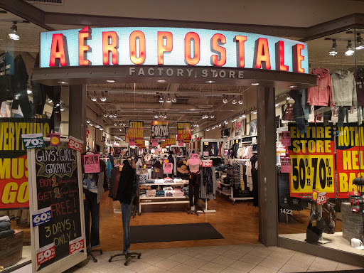 Aéropostale, 1422 Spring Hill Ring Rd, West Dundee, IL 60118, USA, 