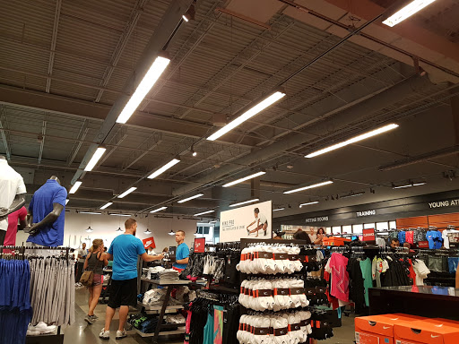 Outlet Mall «Nebraska Crossing Outlets», reviews and photos, 21209 Nebraska Crossing Dr, Gretna, NE 68028, USA