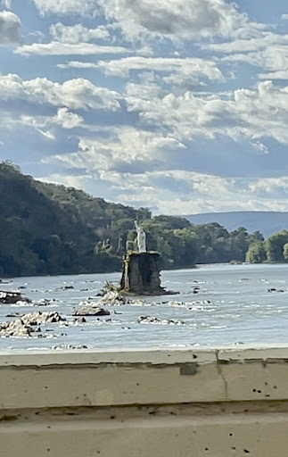 Tourist Attraction «Dauphin Narrows Statue Of Liberty», reviews and photos, US-22, Dauphin, PA 17018, USA