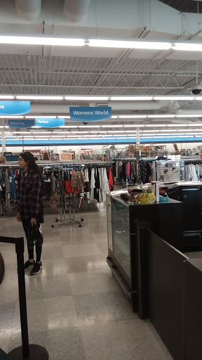 Clothing Store «Ross Dress for Less», reviews and photos, 7511 Lemont Rd, Darien, IL 60561, USA