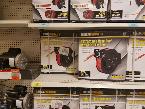 Hardware Store «Harbor Freight Tools», reviews and photos, 3428 E Silver Springs Blvd, Ocala, FL 34470, USA