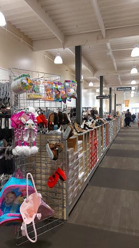 Shoe Store «DSW Designer Shoe Warehouse», reviews and photos, 4001 Factoria Square Mall SE, Bellevue, WA 98006, USA