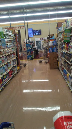 Supermarket «Food City», reviews and photos, 1317 Virginia Ave, Bristol, TN 37620, USA