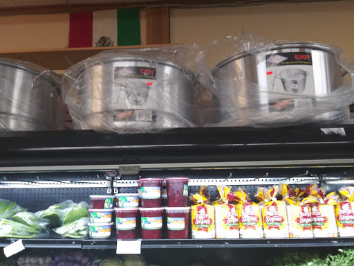 Grocery Store «Tienda Vallarta», reviews and photos, 115 E Main St, Monroe, WA 98272, USA