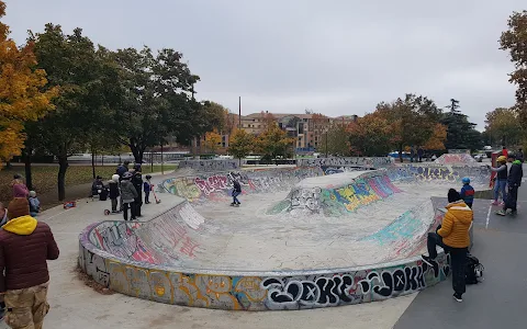 Skatepark Twin Bridges image