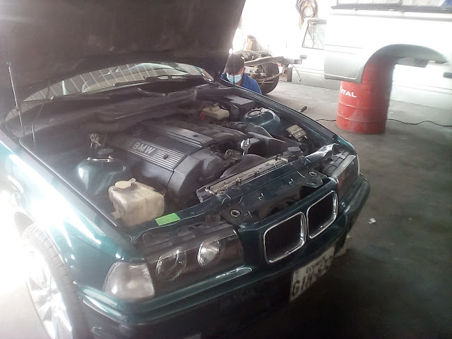 SERVICIO AUTOMOTRIZ MULTIMARCA - Taller de reparación de automóviles