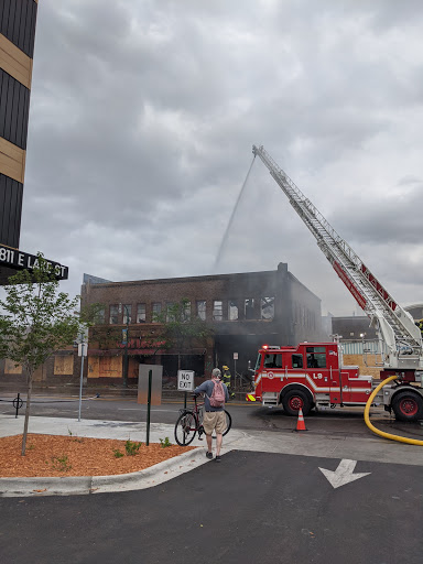 Liquor Store «Chicago Lake Liquors», reviews and photos, 825 E Lake St, Minneapolis, MN 55407, USA