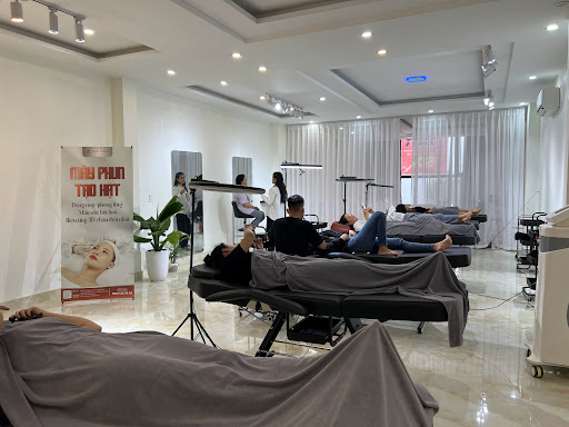 Af1qipn6dc5d3ce Ivthd1wa5u4 Ftpvuc1l0rzt3lu4