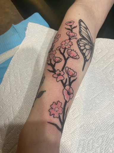 Tattoo Shop «Into The Sun Tattoo Studio», reviews and photos, 323 Bridge St, Phoenixville, PA 19460, USA