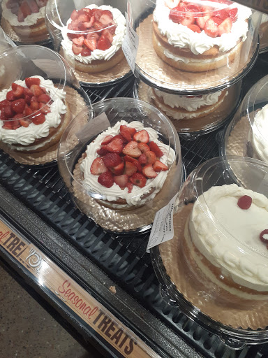 Supermarket «Wegmans», reviews and photos, 1405 N Main St, Warrington, PA 18976, USA