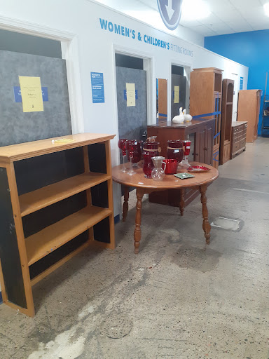 Thrift Store «Gilbert & University Goodwill Retail Store & Donation Center», reviews and photos, 1900 E University Dr, Mesa, AZ 85203, USA