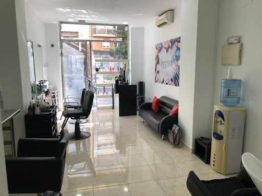 Información y opiniones sobre Innova Peluqueros de Valencia