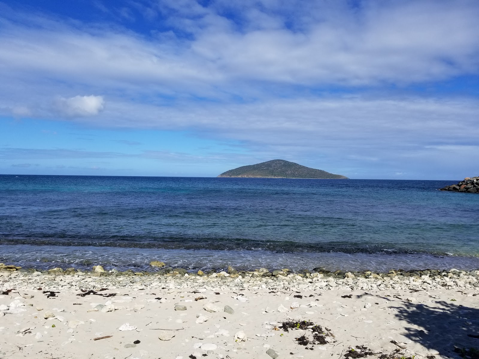 Mandahl Bay beach的照片 和解