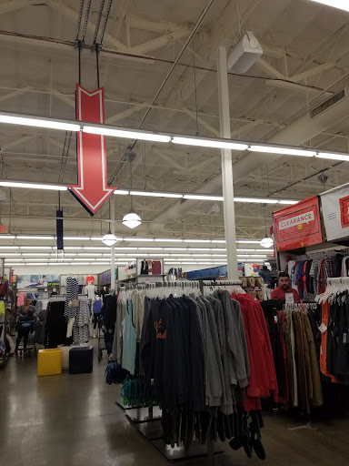 Clothing Store «Old Navy», reviews and photos, 2320 Daniels St, Manteca, CA 95337, USA
