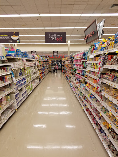 Supermarket «Big Y», reviews and photos, 6 Queen St, Newtown, CT 06470, USA