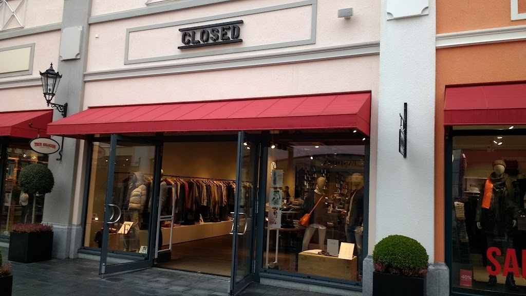 Closed Shop Women & Men