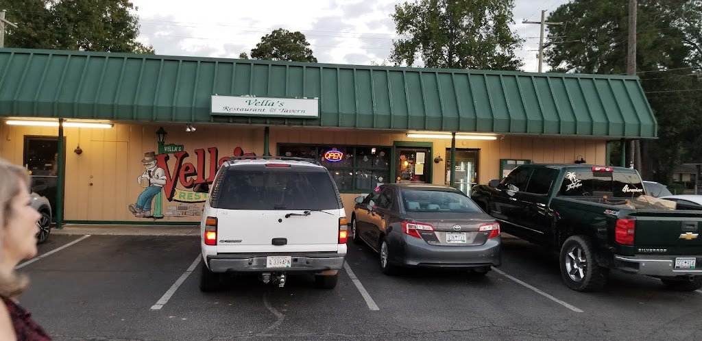 Vella's Restaurant & Tavern 29033