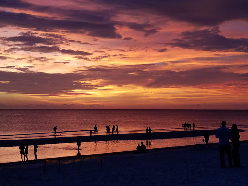 Bar «Beach Box Cafe», reviews and photos, 9020 Gulf Shore Dr, Naples, FL 34108, USA