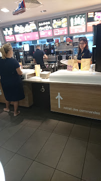Atmosphère du Restauration rapide McDonald's Sèvres à Sèvres - n°5
