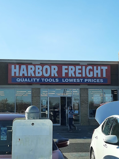 Hardware Store «Harbor Freight Tools», reviews and photos, 151 Franklin Mills Blvd, Philadelphia, PA 19154, USA