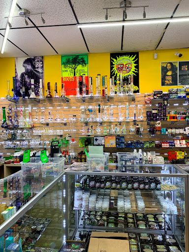 Tobacco Shop «Vape & Smoke Shop - 8th Street», reviews and photos, 7352 SW 8th St, Miami, FL 33144, USA
