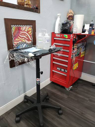 Tattoo Shop «Funhouse Tattoo», reviews and photos, 1453 Garnet Ave, San Diego, CA 92109, USA