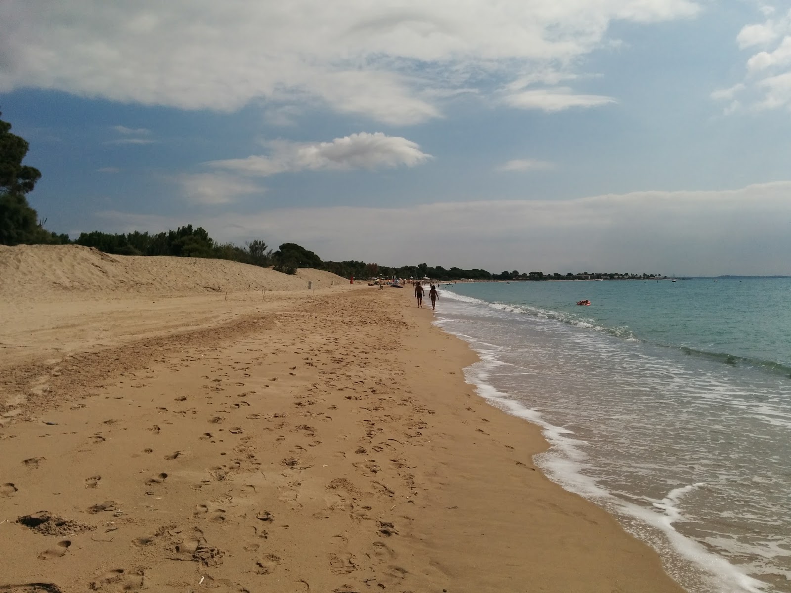 Φωτογραφία του Playa de Rifa με μακρά ευθεία ακτή