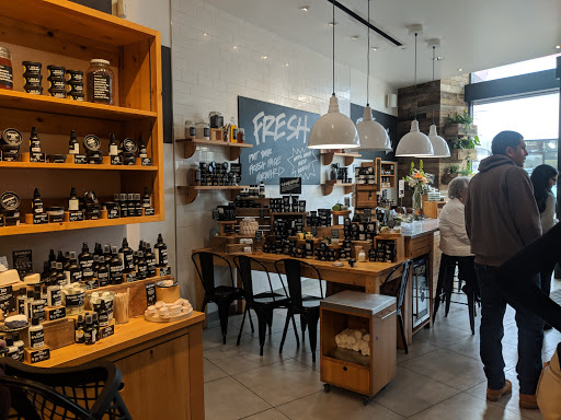 Cosmetics Store «LUSH», reviews and photos, 645 E Shaw Ave, Fresno, CA 93710, USA