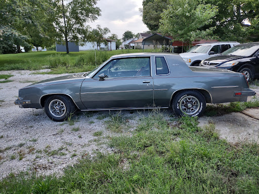 Auto Body Shop «Shelley Auto Sales & Services», reviews and photos, 307 N Dixie Hwy, Cave City, KY 42127, USA