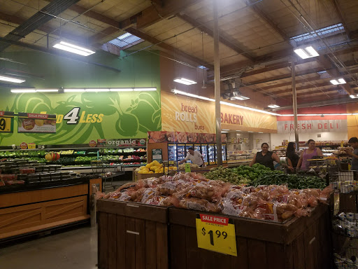 Grocery Store «Food 4 Less», reviews and photos, 6700 Cherry Ave, Long Beach, CA 90805, USA