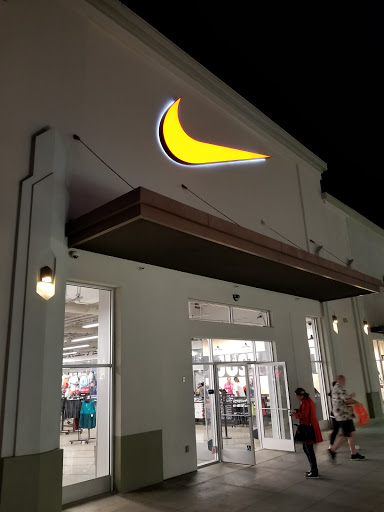 Sporting Goods Store «Nike Factory Store», reviews and photos, 20 City Blvd W #617, Orange, CA 92868, USA