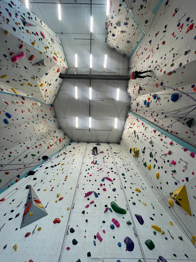 Rock Climbing Gym «Edgeworks Climbing», reviews and photos, 6102 N 9th St #200, Tacoma, WA 98406, USA