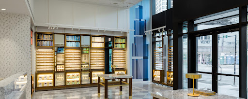 Eye Care Center «Warby Parker», reviews and photos, 1123 N State St, Chicago, IL 60610, USA