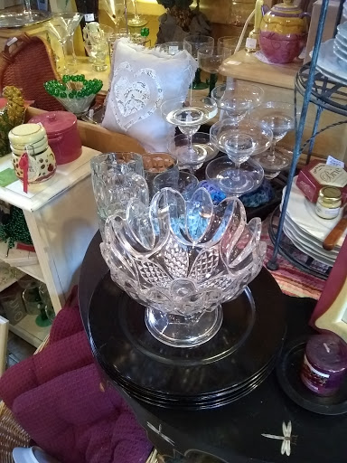 Thrift Store «The Langdon, Inc», reviews and photos, 2529 Commerce Blvd, Mound, MN 55364, USA