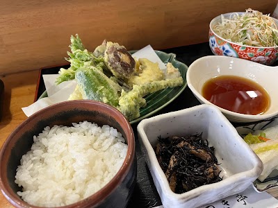 つき亭