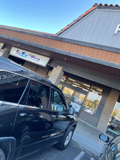 Print Shop «FedEx Office Print & Ship Center», reviews and photos, 257 W Calaveras Blvd, Milpitas, CA 95035, USA