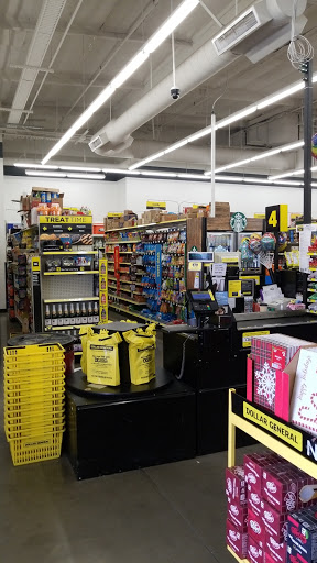 Discount Store «Dollar General», reviews and photos, 5101 White Ln, Bakersfield, CA 93309, USA