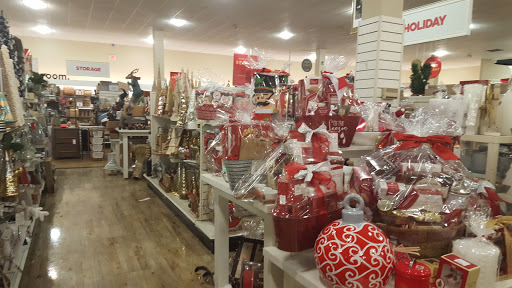 Department Store «HomeGoods», reviews and photos, 67 Newtown Rd, Danbury, CT 06810, USA