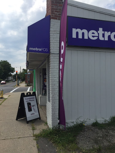 MetroPCS Authorized Dealer-TMW, 348 Orange St, Springfield, MA 01108, USA, 